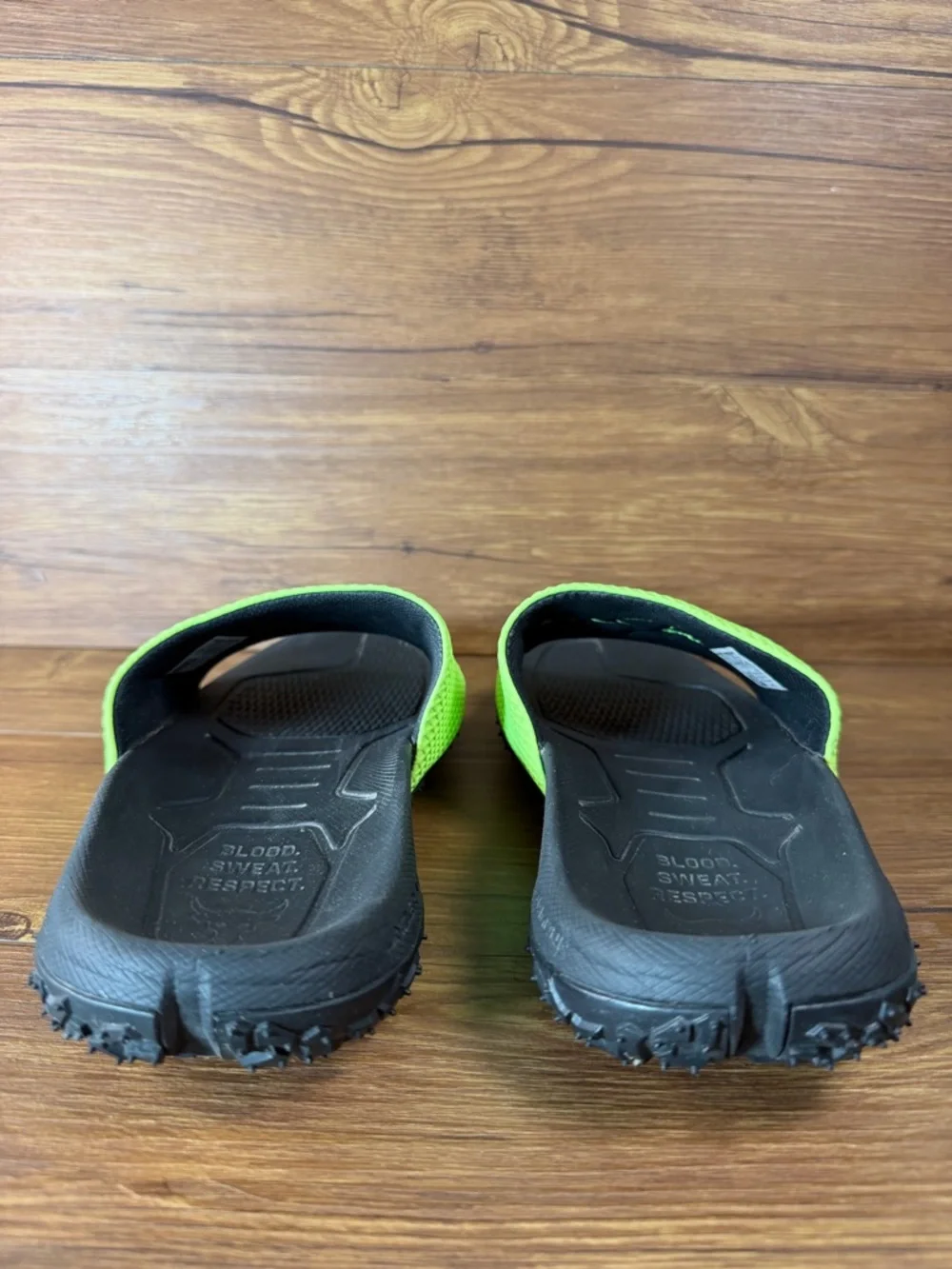 Under Armour Project Rock Fat Tire Slides Men's Size 9 Black Volt Sandals Shoes